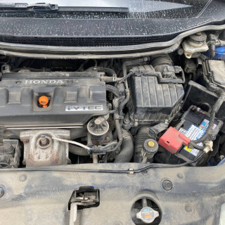 Замена аккумулятора на Honda Civic VIII 2005 - 2009 2.0 (197 л.с.) Замена аккумулятора на Honda Civic VIII 2005 - 2009 2.0 (197 л.с.)