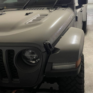 Замена аккумулятора на Jeep Gladiator II (JT) 2019 - 2023 3.0d 264 л.c.  Замена аккумулятора на Jeep Gladiator II (JT) 2019 - 2023 3.0d 264 л.c.